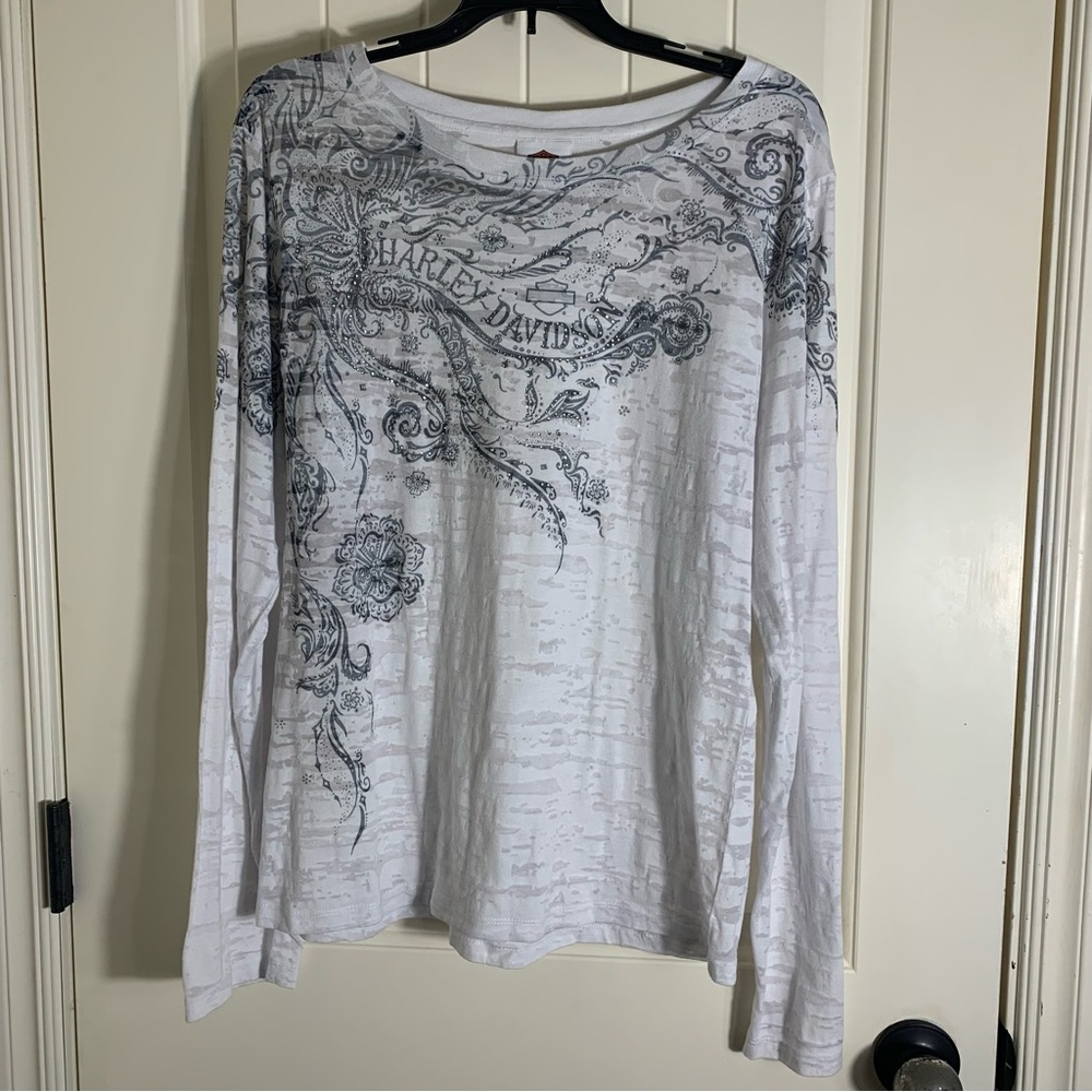 Harley-Davidson Y2K Women's White and Gray Filigree Graphics Long Sleeve Tee XL